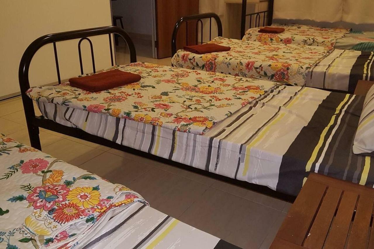 Homestay 4U Malacca Екстер'єр фото