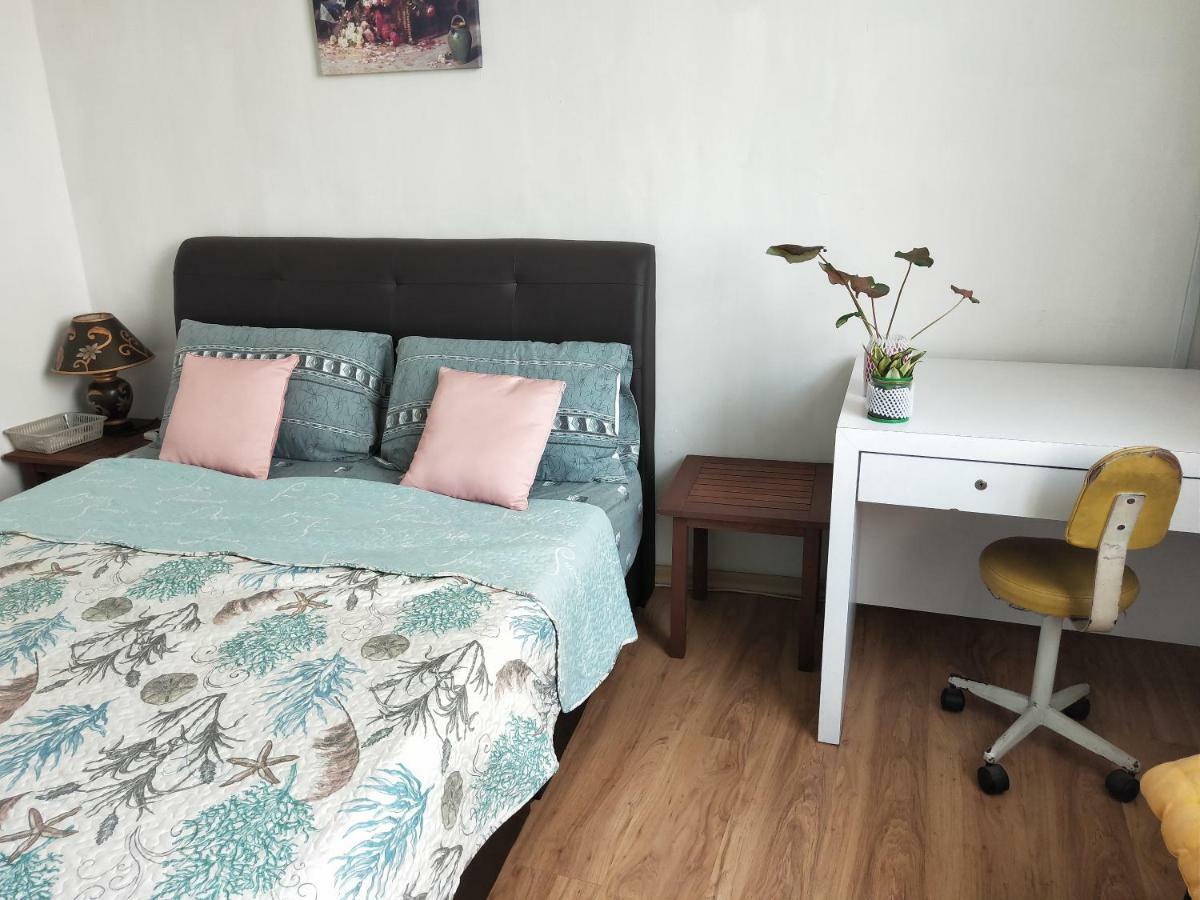 Homestay 4U Malacca Екстер'єр фото