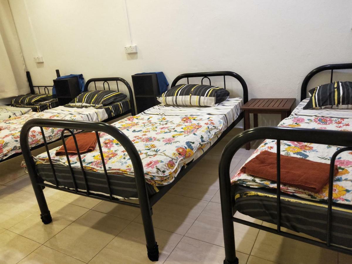 Homestay 4U Malacca Екстер'єр фото