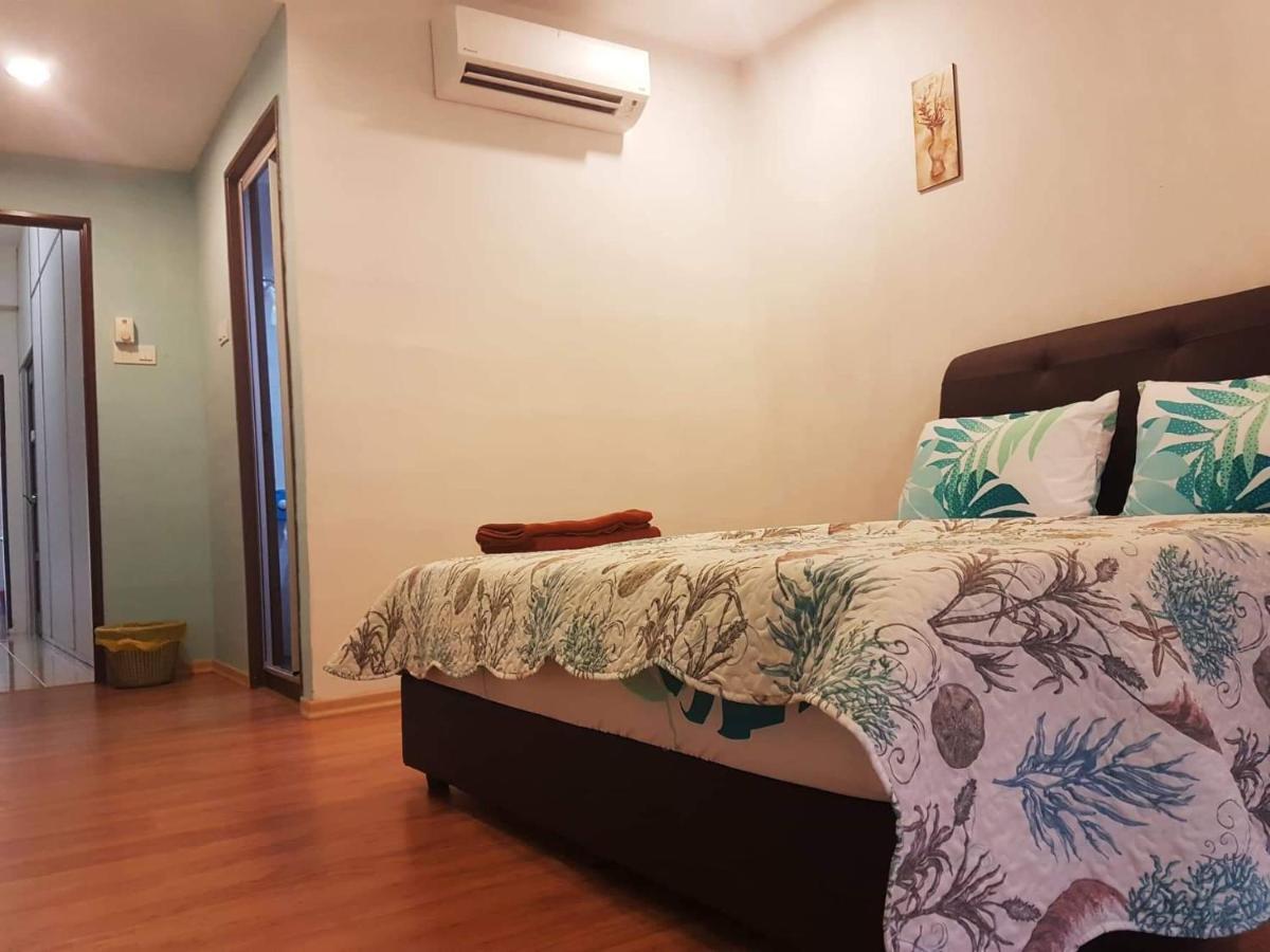 Homestay 4U Malacca Екстер'єр фото
